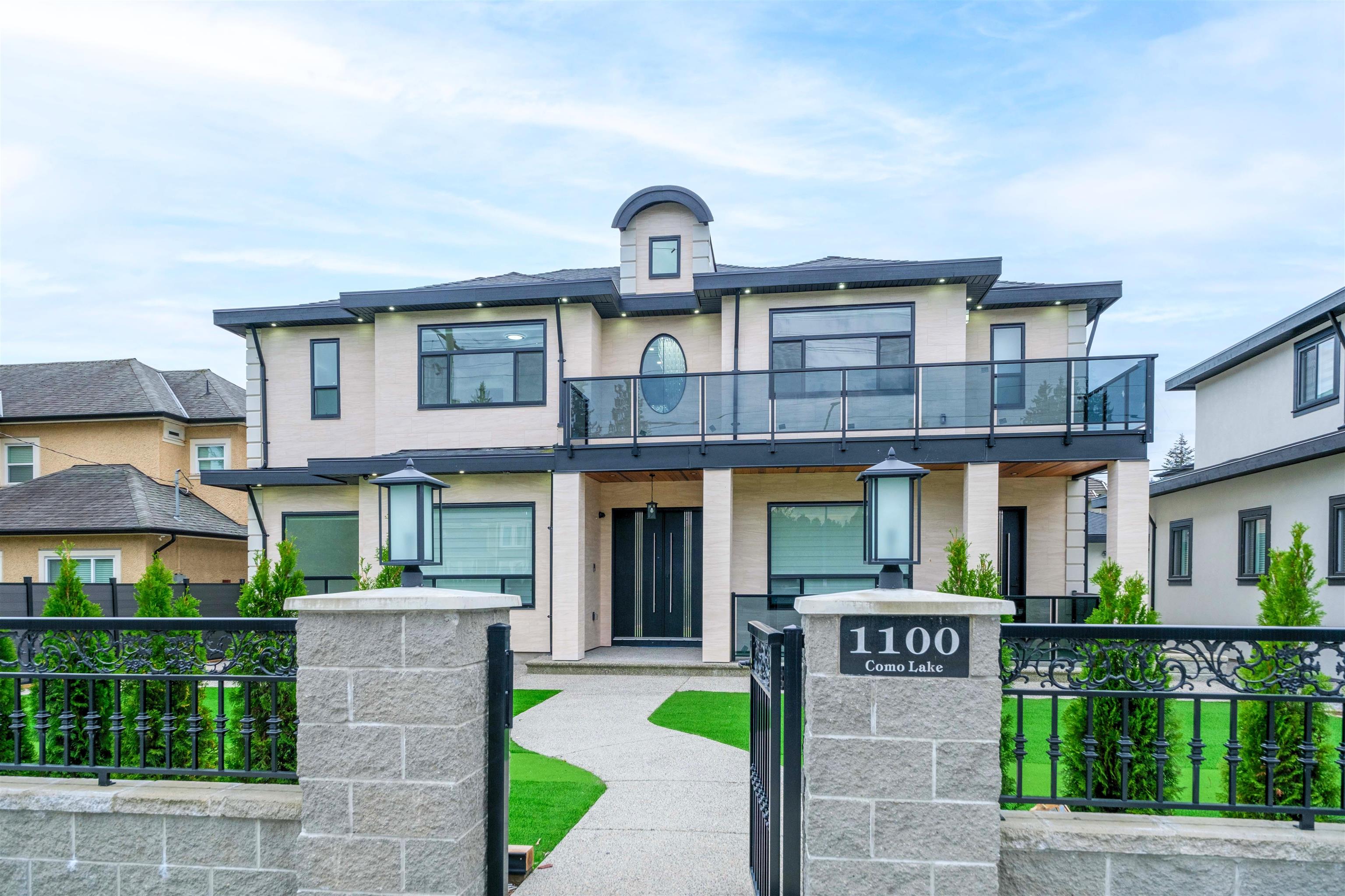 1100 COMO LAKE AVENUE