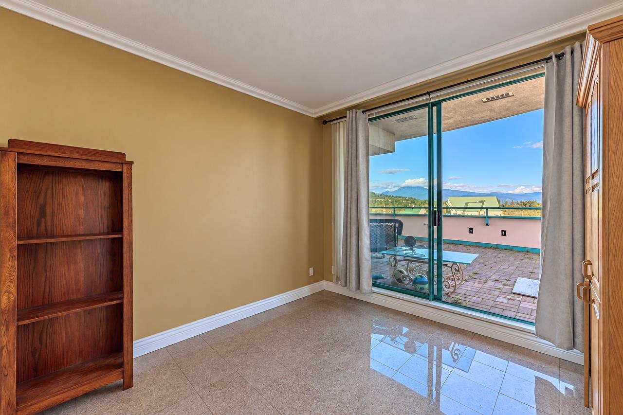 2102 3071 GLEN DRIVE