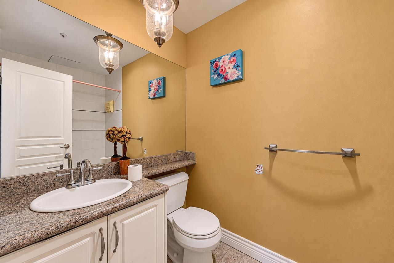2102 3071 GLEN DRIVE