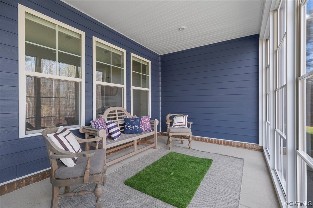 16112 Woodland Cove Ct