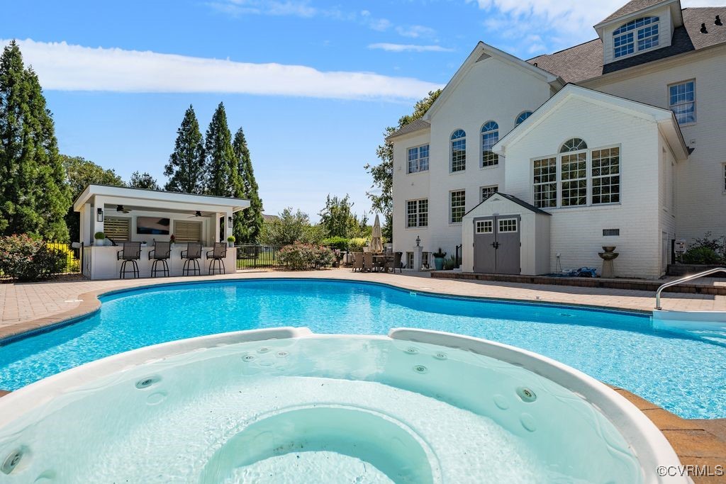 1346 Autumn Breeze Dr