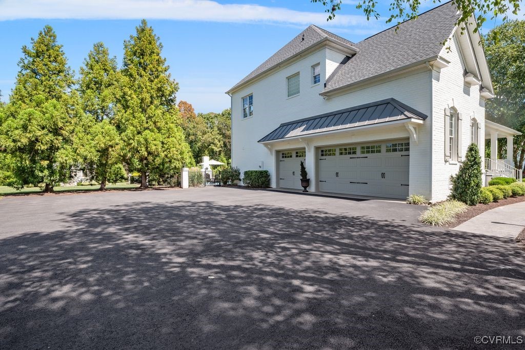 1346 Autumn Breeze Dr