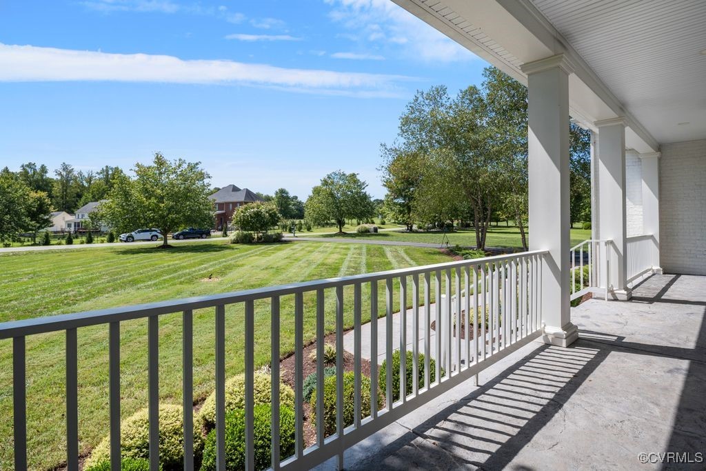 1346 Autumn Breeze Dr