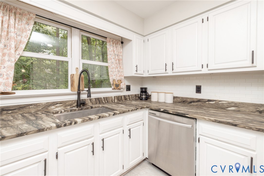 4201 Hunters Ridge Dr