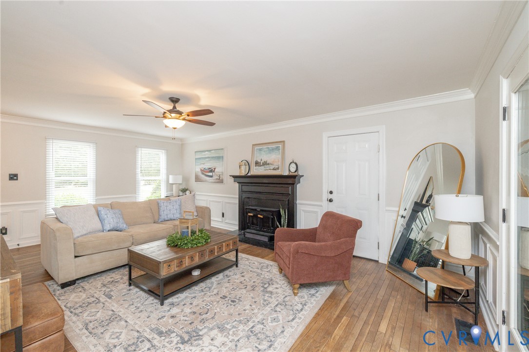 4201 Hunters Ridge Dr