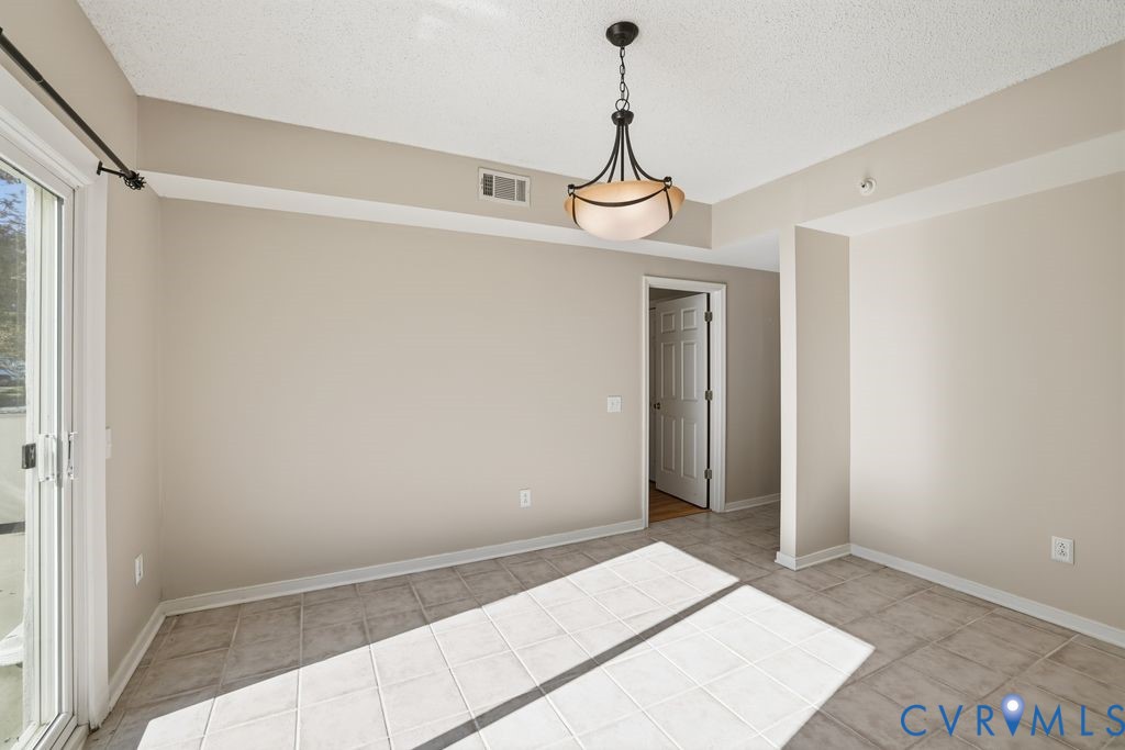 301 Beacon Ridge Dr Unit#109