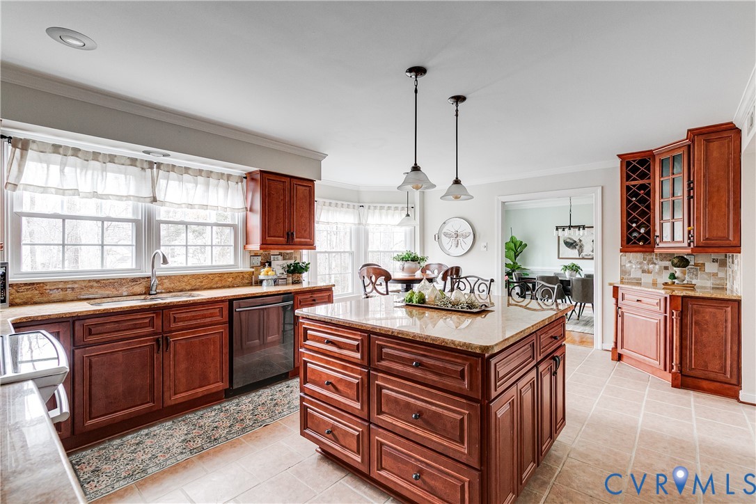 5305 Meadow Chase Ln