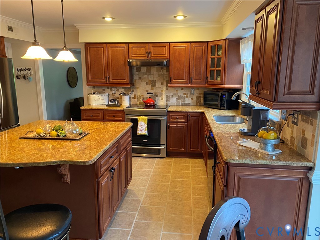 5305 Meadow Chase Ln