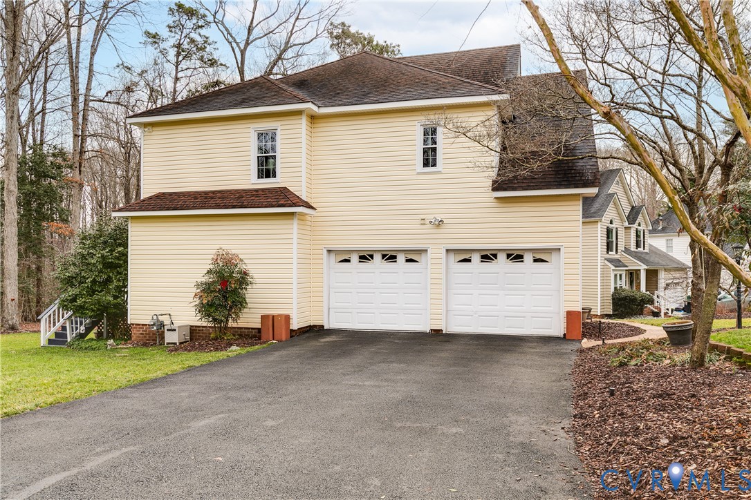 5305 Meadow Chase Ln