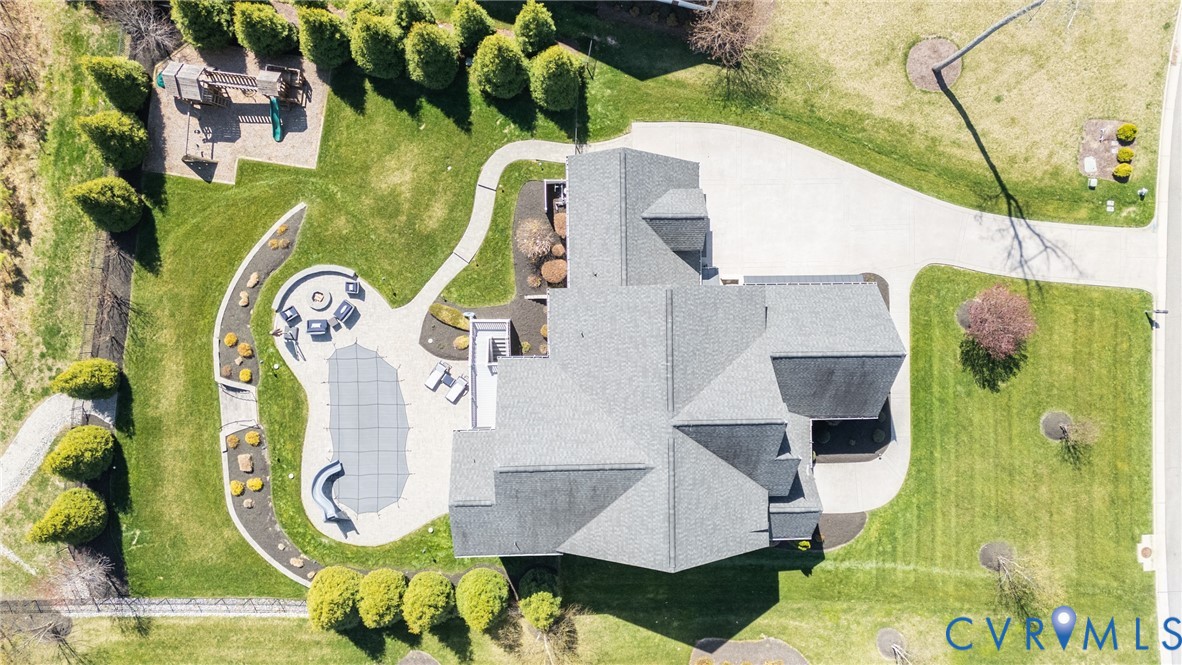 16136 Old Castle Rd