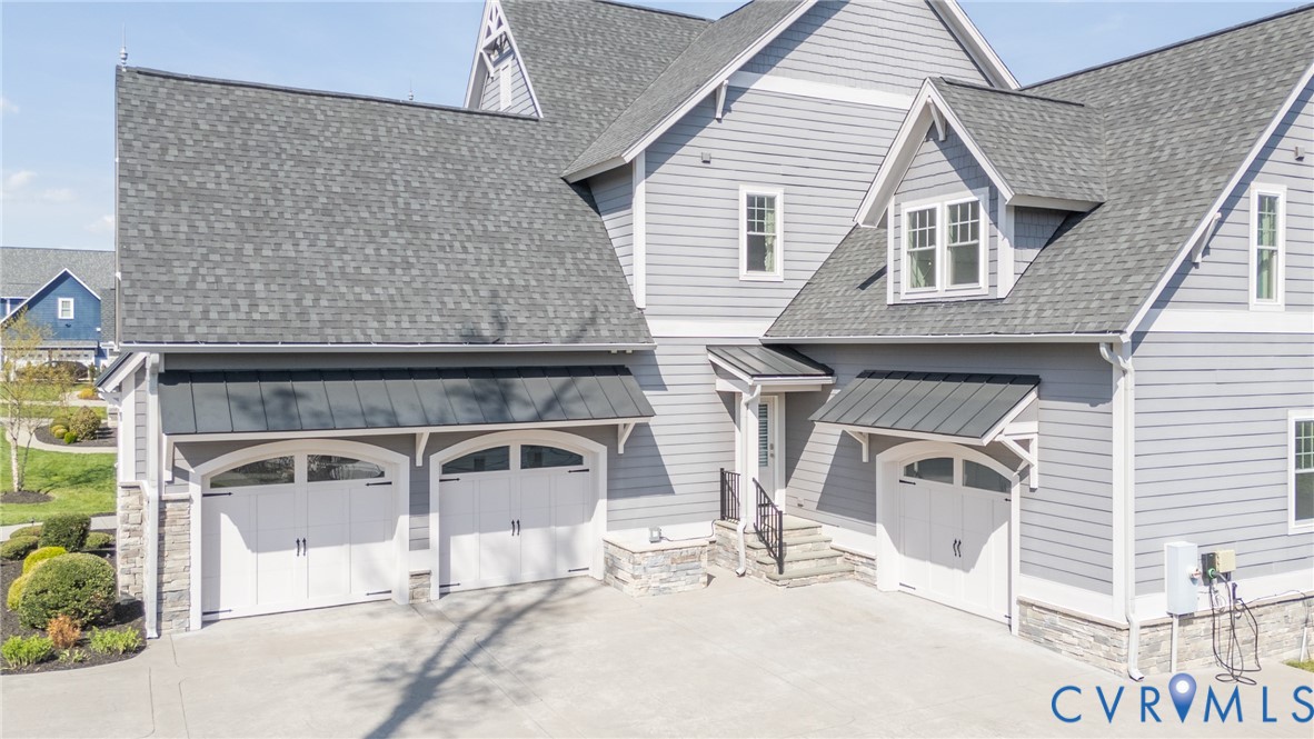 16136 Old Castle Rd