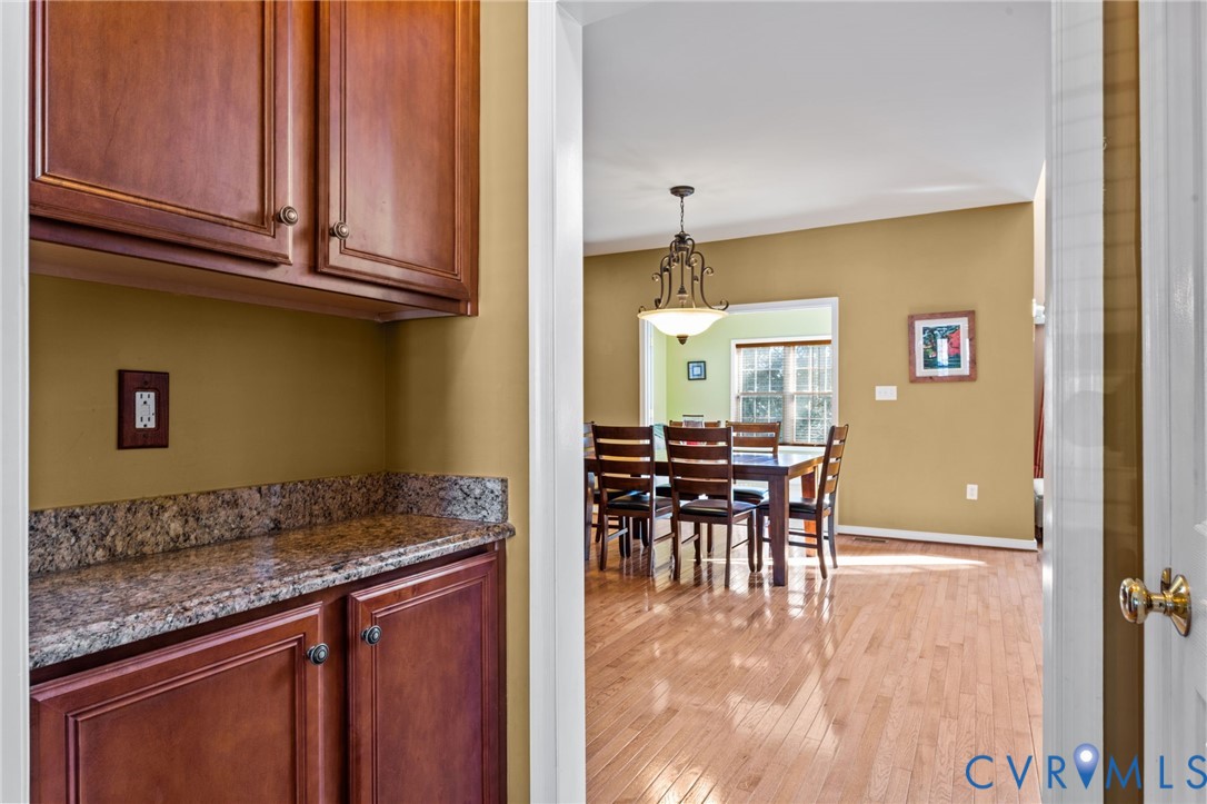 11007 Wooferton Ct