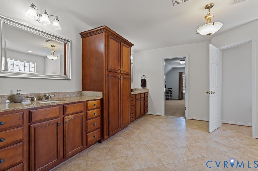 11007 Wooferton Ct