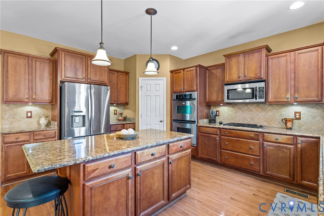 11007 Wooferton Ct