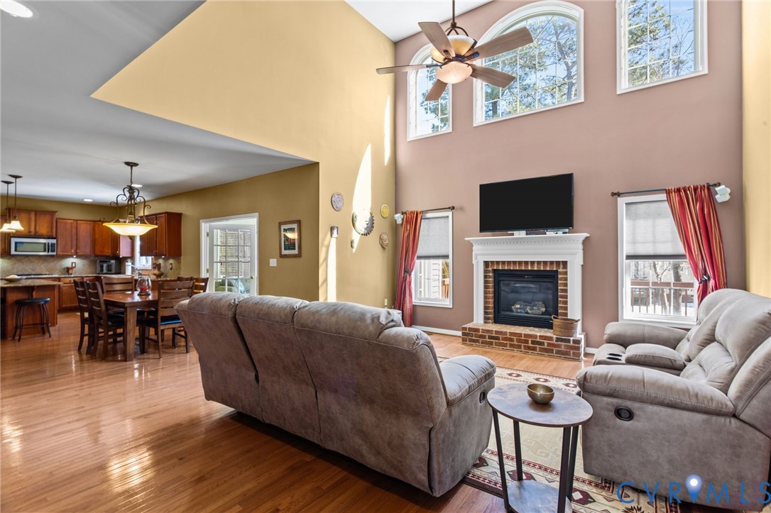11007 Wooferton Ct