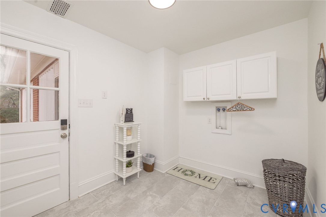2831 Braidwood Rd