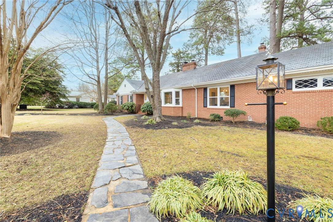 2831 Braidwood Rd
