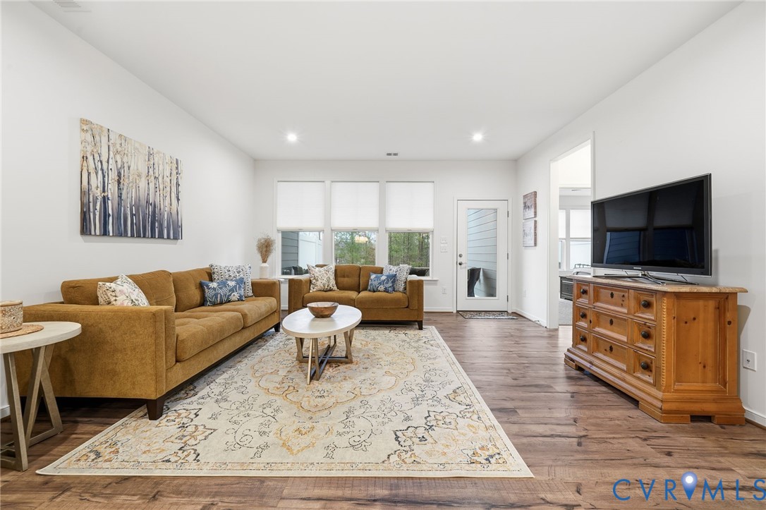 9204 Cerulean Pl