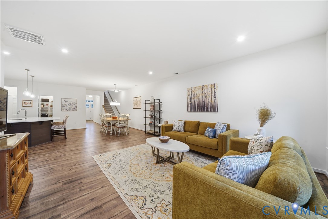 9204 Cerulean Pl