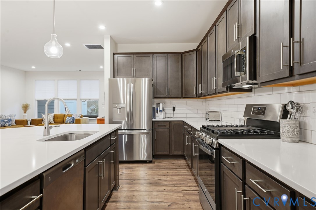 9204 Cerulean Pl