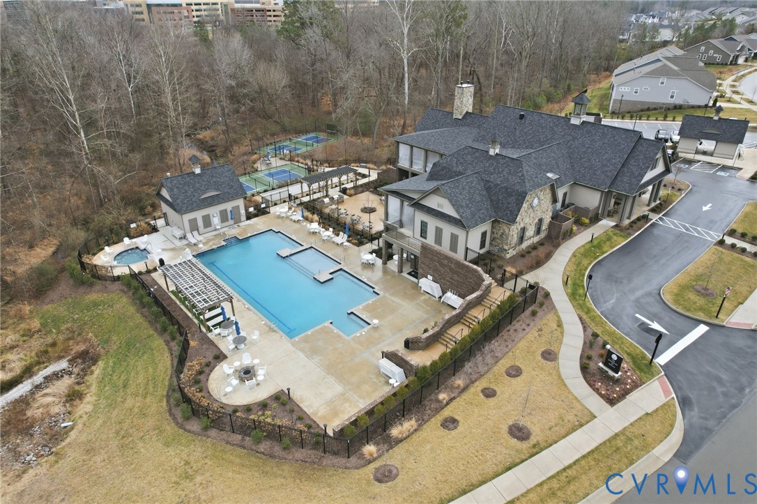 9204 Cerulean Pl