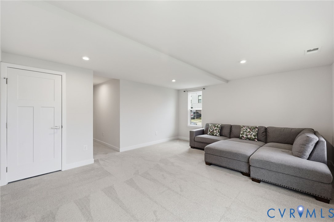 2000 Tobacco Mill St