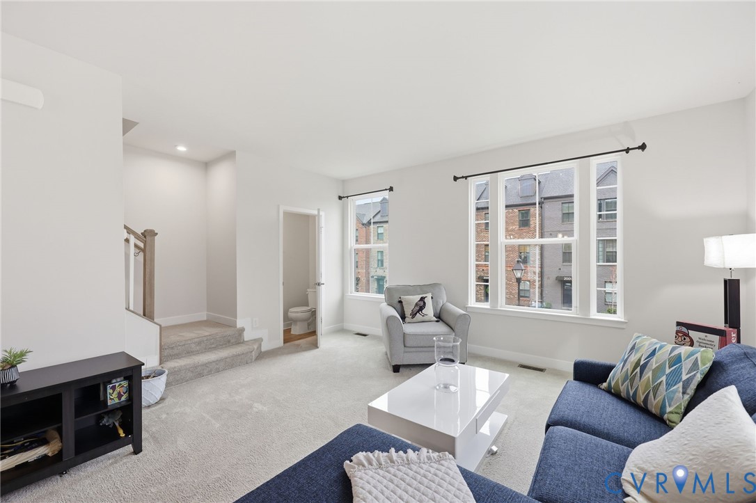 2000 Tobacco Mill St