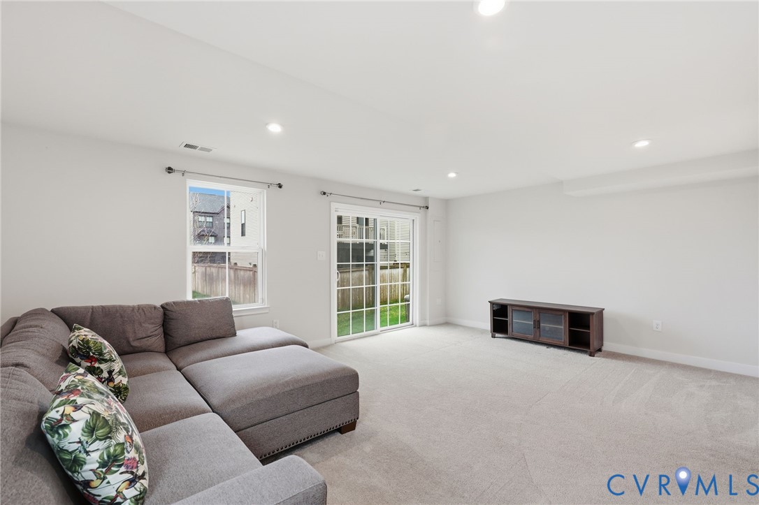 2000 Tobacco Mill St