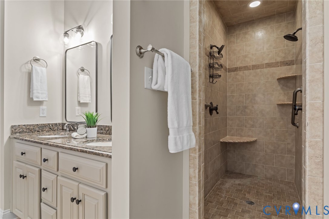 16126 Founders Bridge Ter