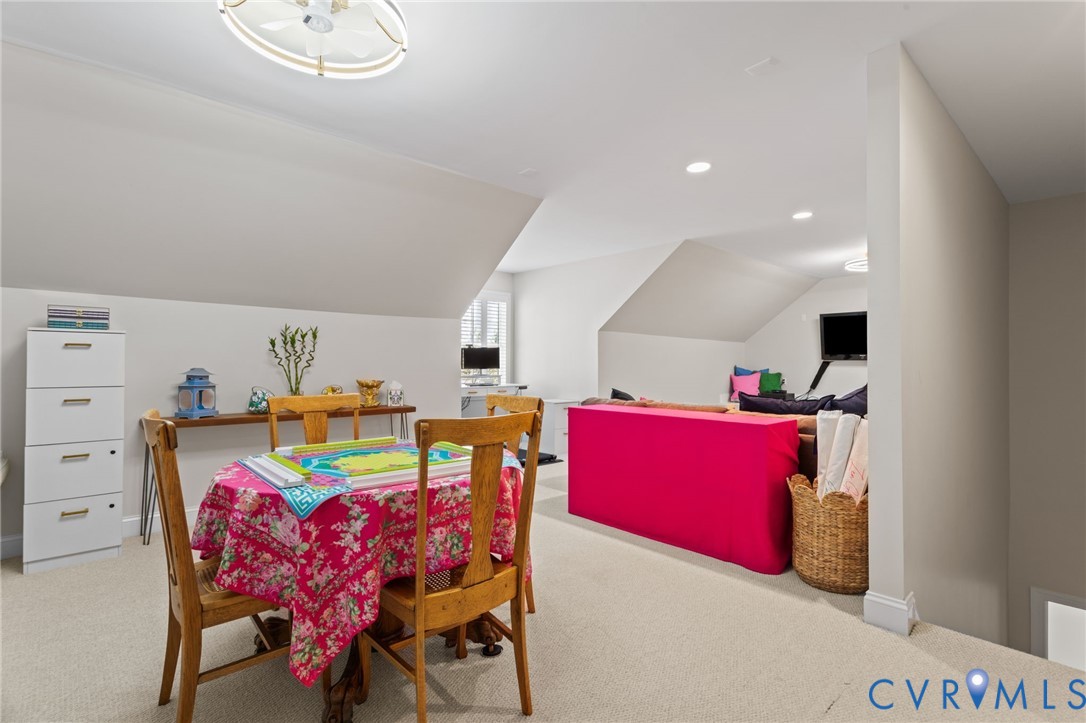 3230 Queens Grant Dr