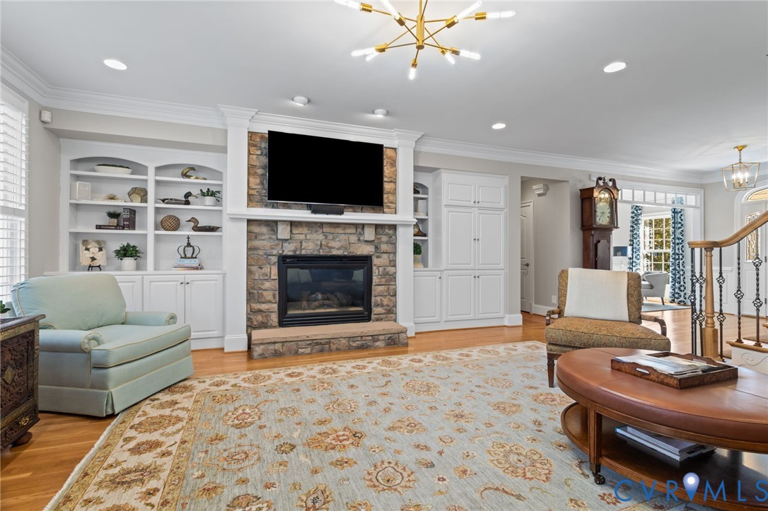 3230 Queens Grant Dr