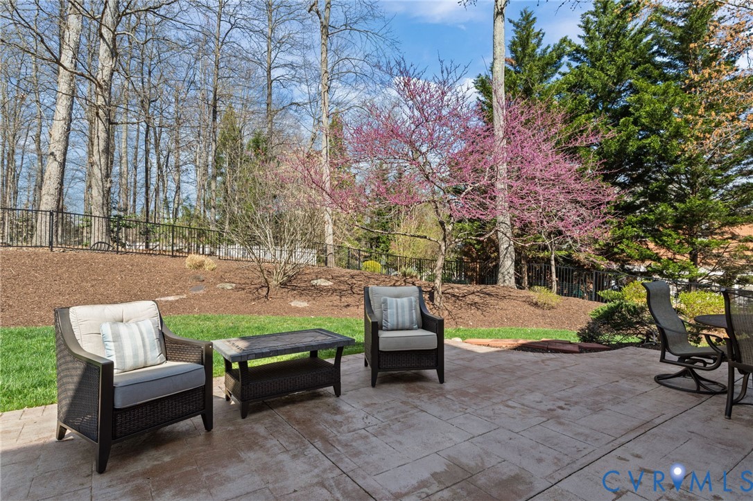 3230 Queens Grant Dr