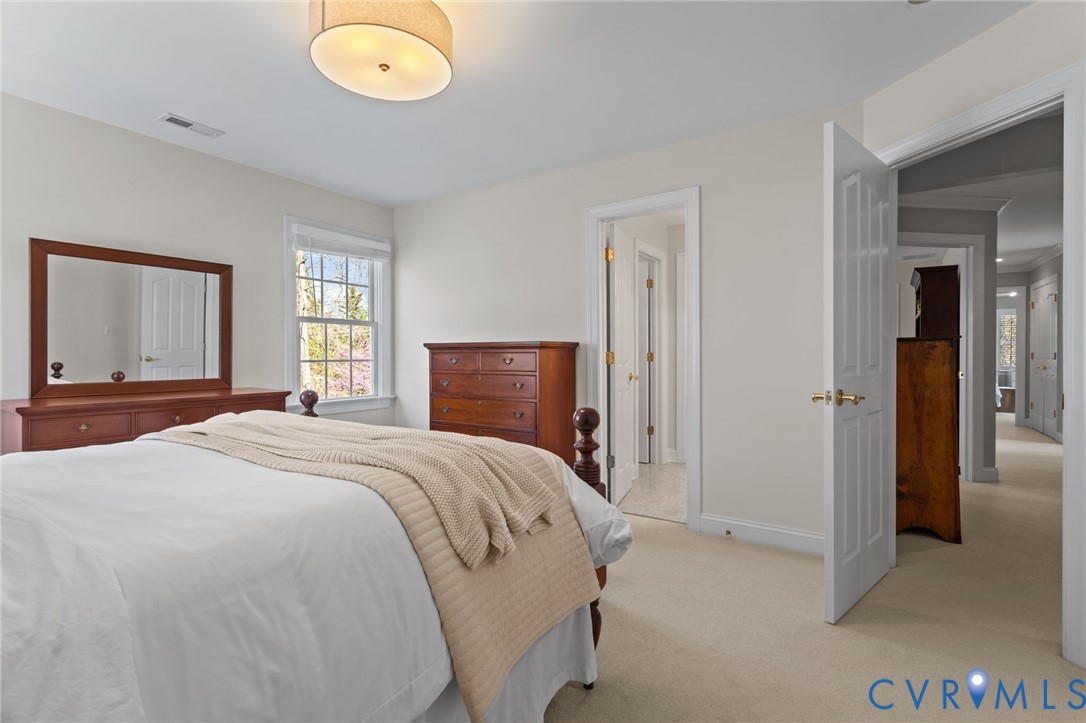 3230 Queens Grant Dr