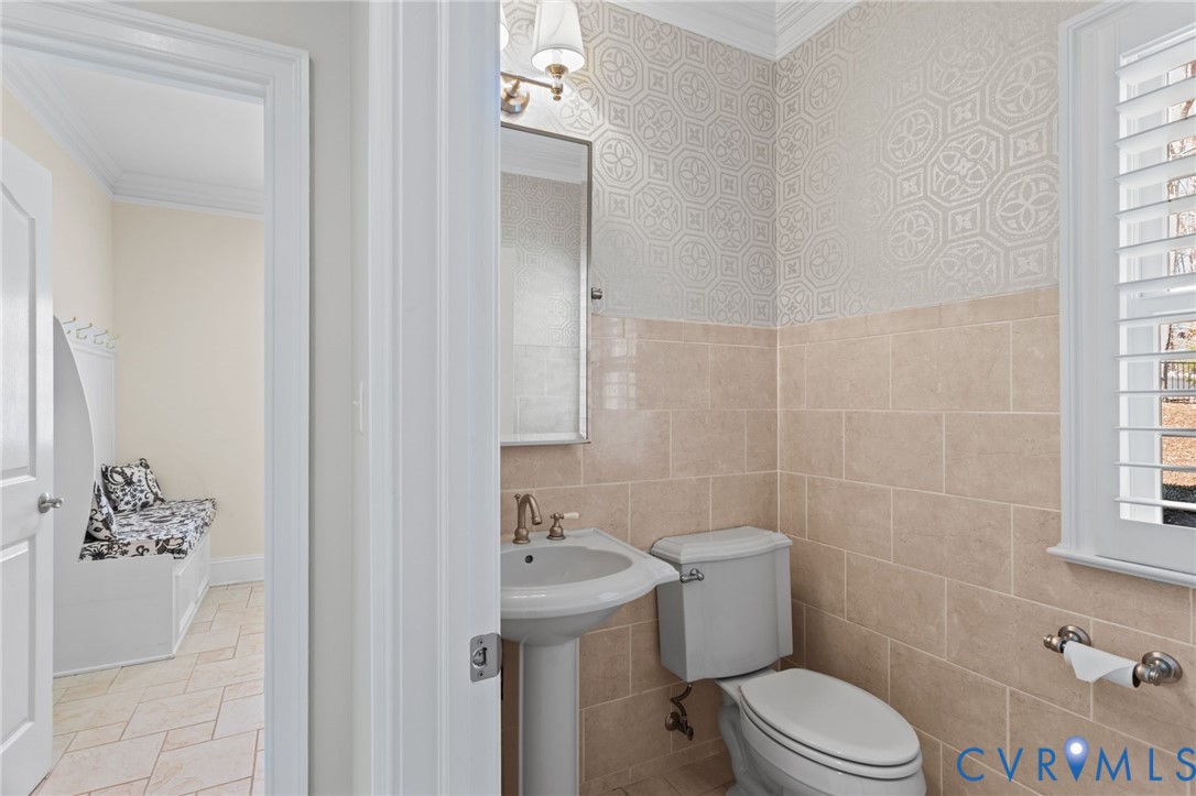 3230 Queens Grant Dr