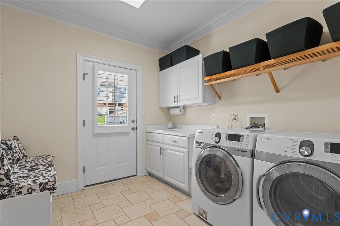 3230 Queens Grant Dr