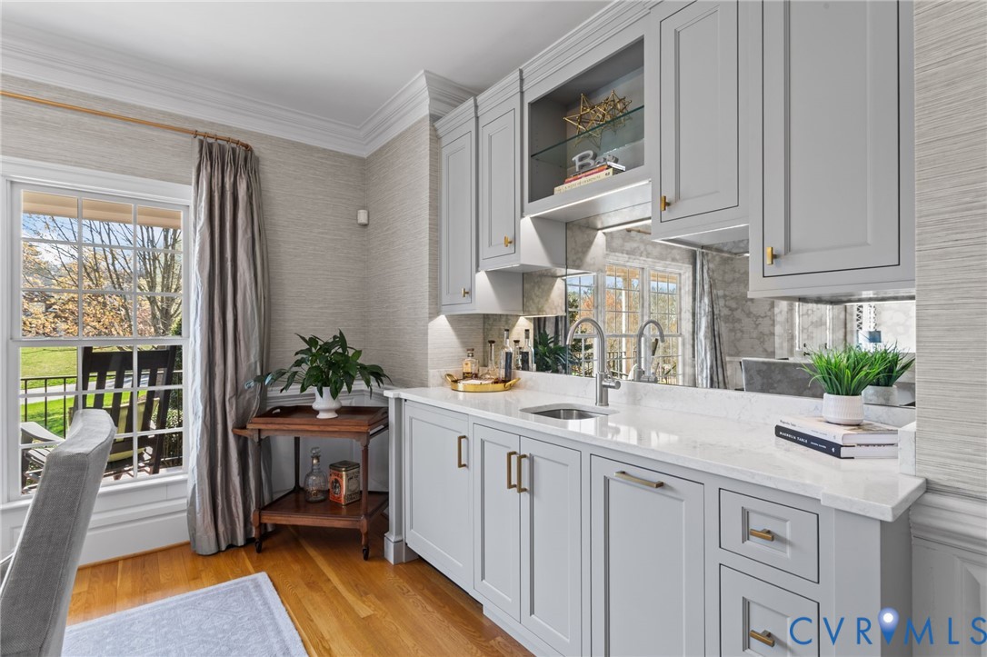 3230 Queens Grant Dr