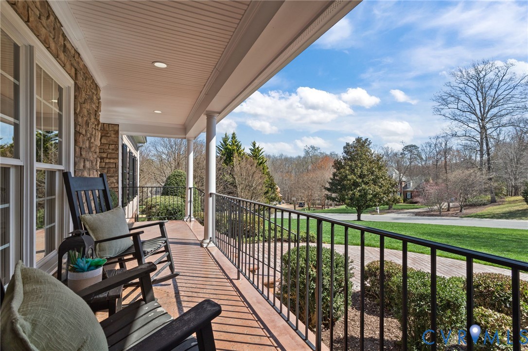 3230 Queens Grant Dr