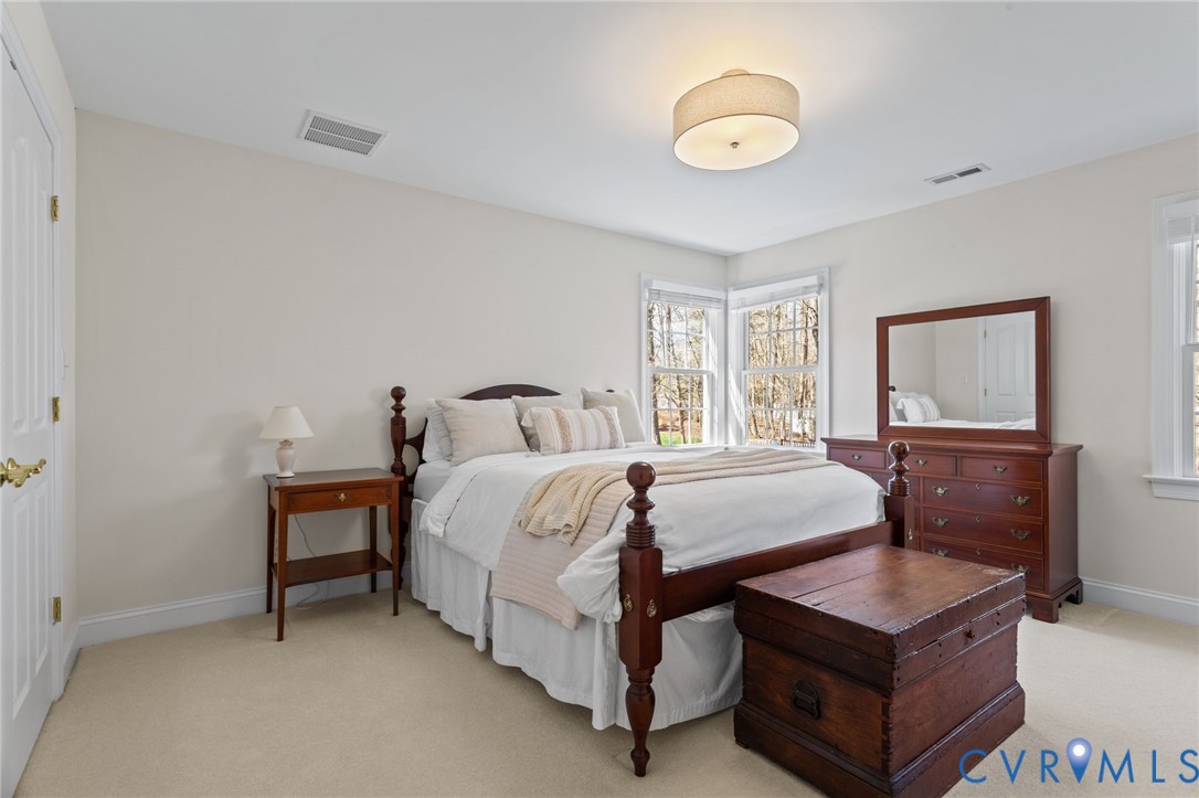 3230 Queens Grant Dr