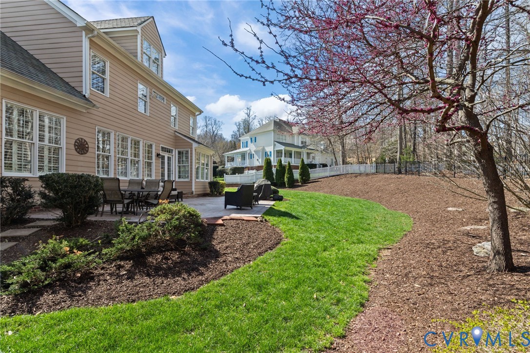 3230 Queens Grant Dr