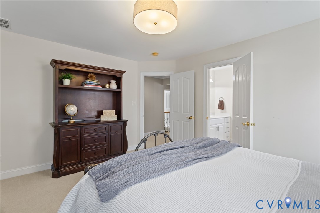 3230 Queens Grant Dr