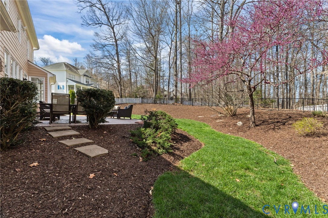 3230 Queens Grant Dr