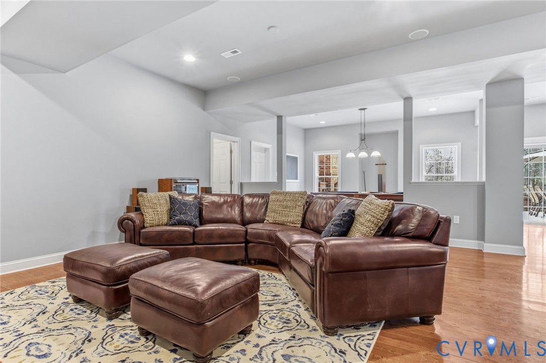 3100 Sodbury Ct