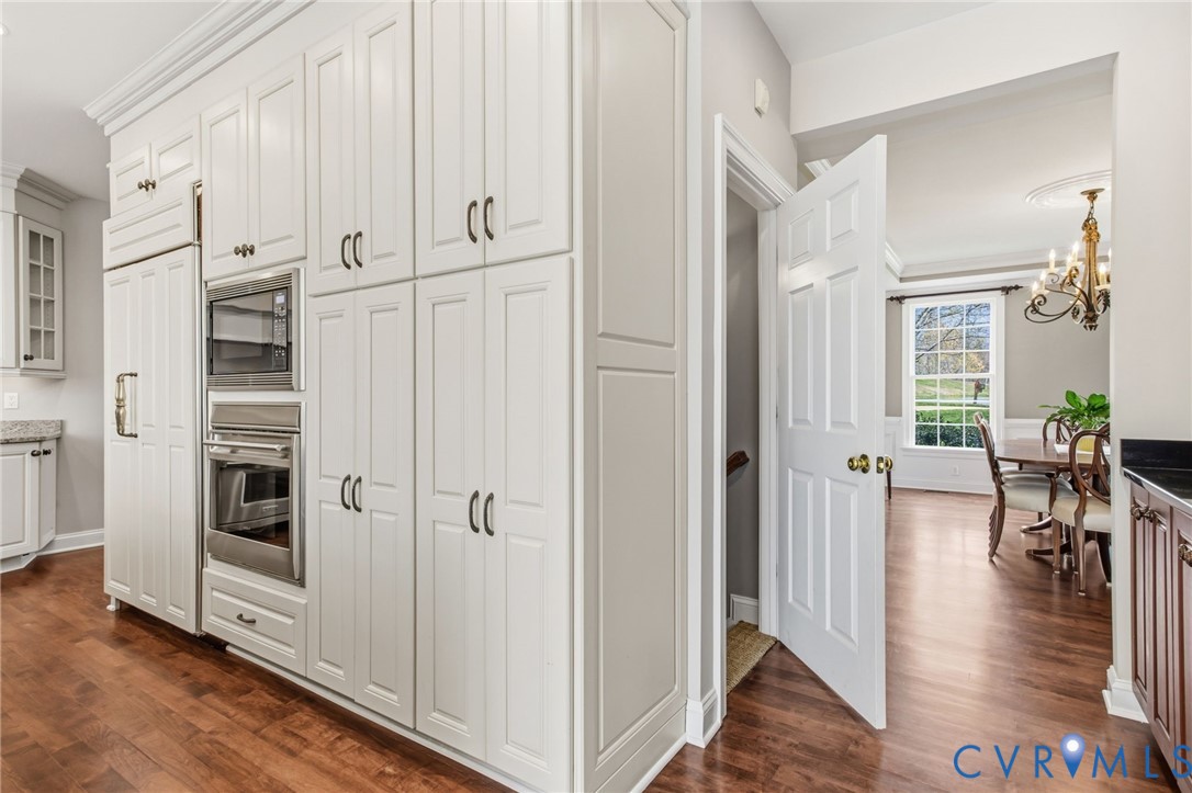3100 Sodbury Ct