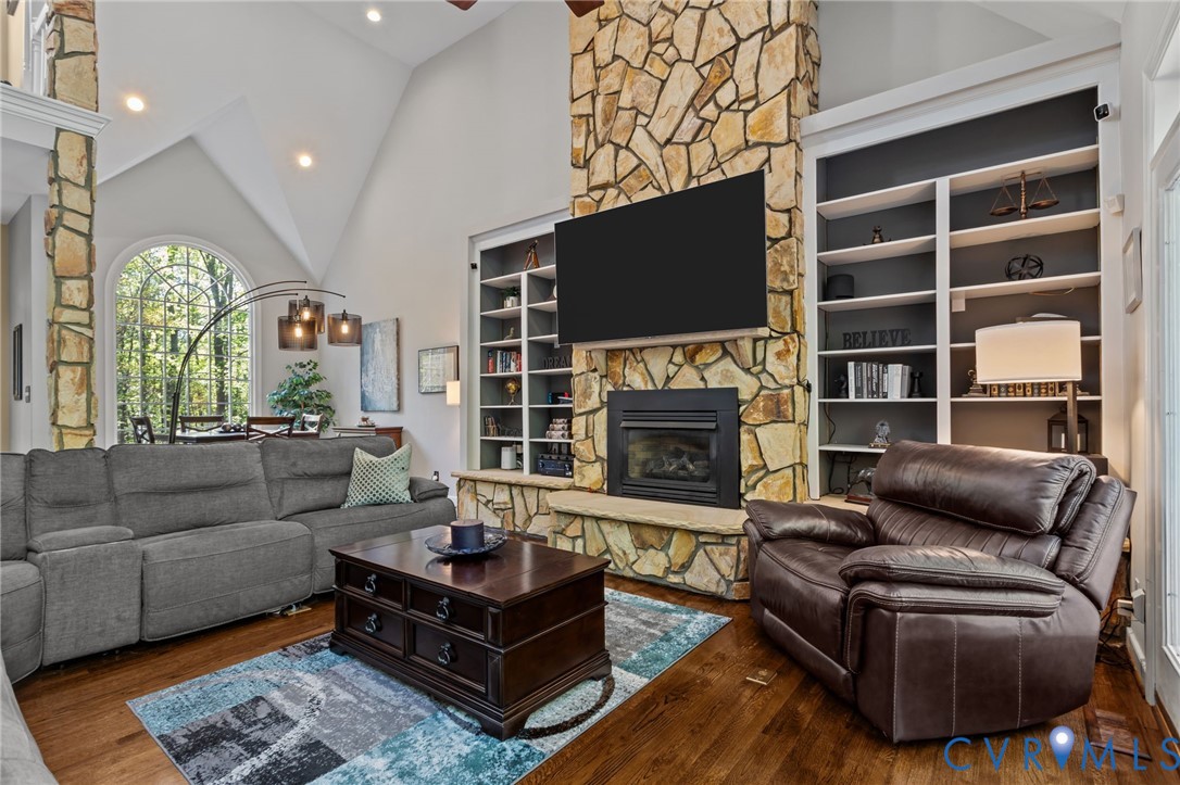 1952 Huguenot Hundred Dr