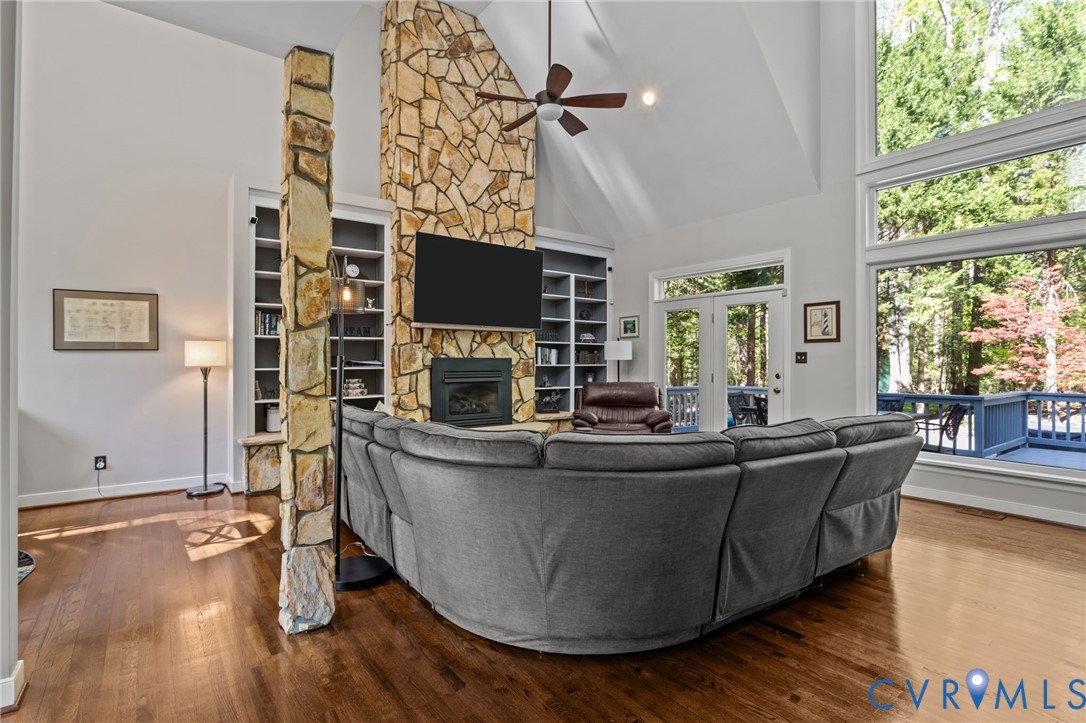 1952 Huguenot Hundred Dr