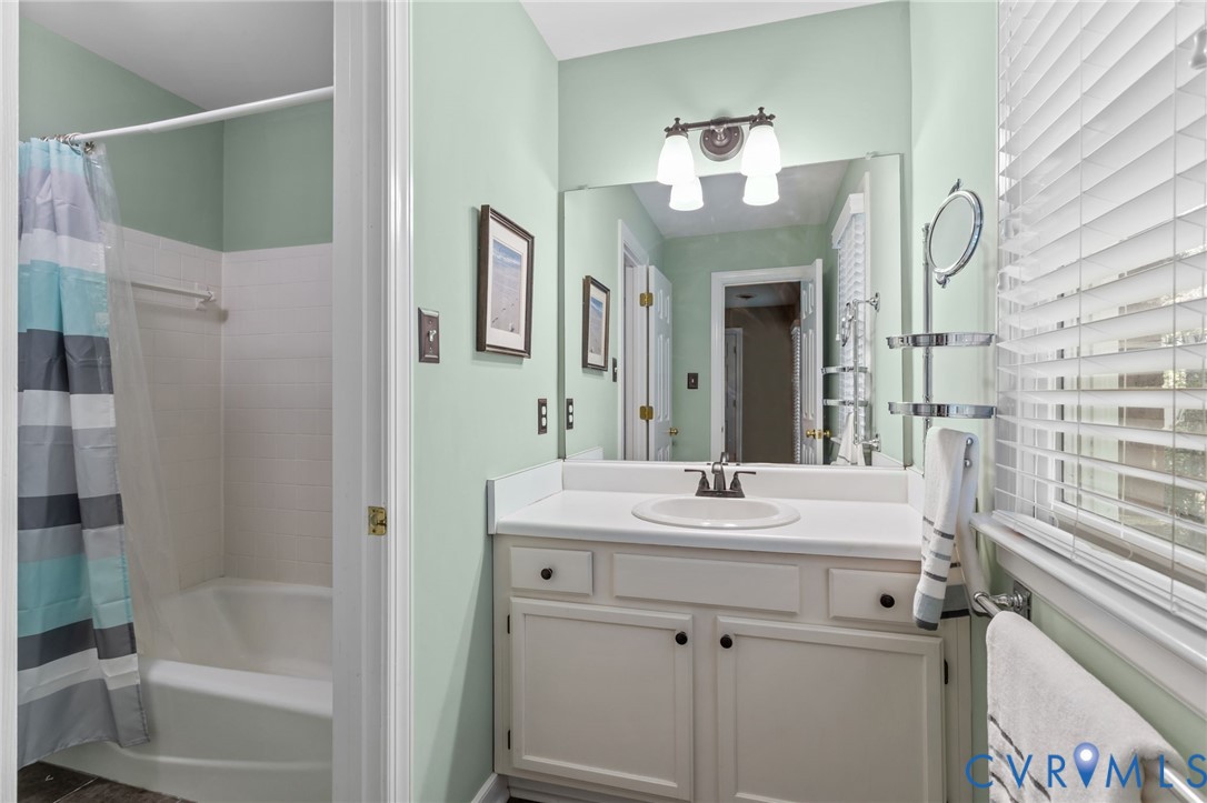 1952 Huguenot Hundred Dr