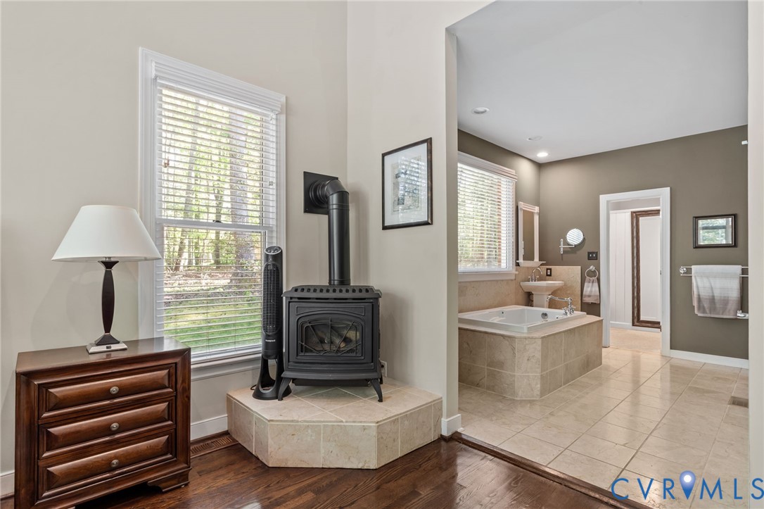 1952 Huguenot Hundred Dr