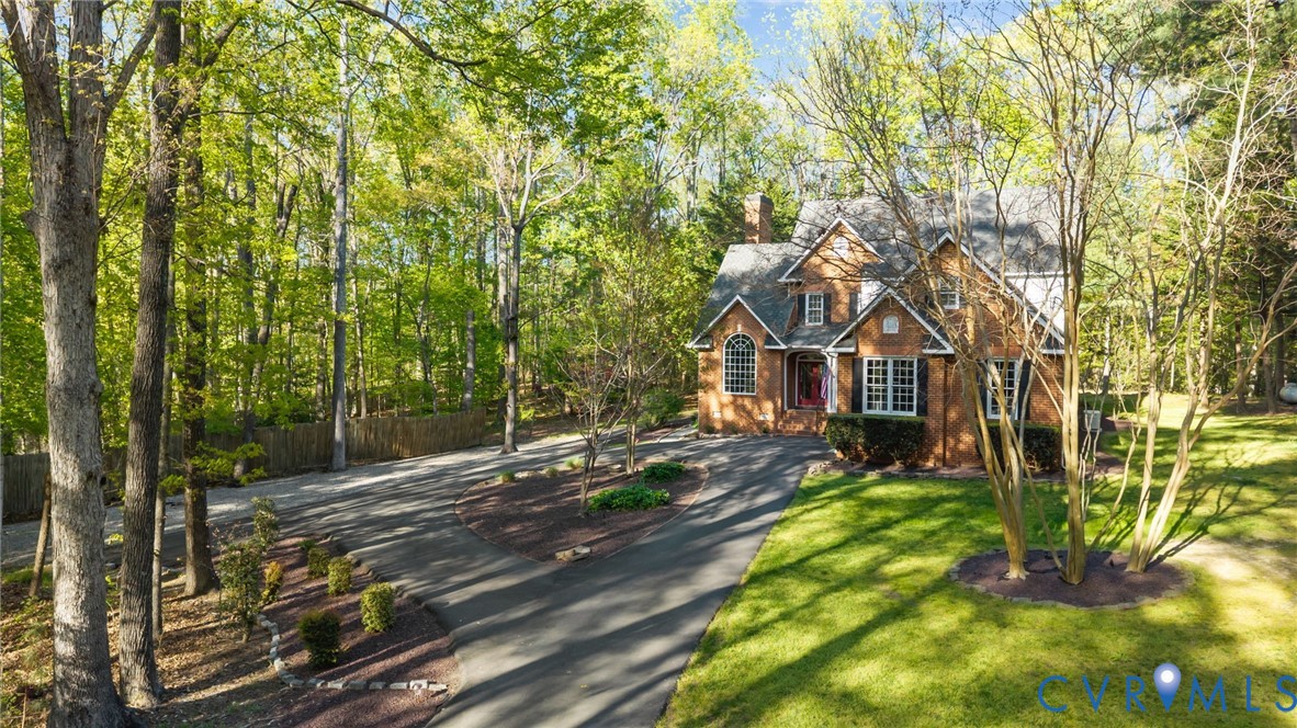 1952 Huguenot Hundred Dr