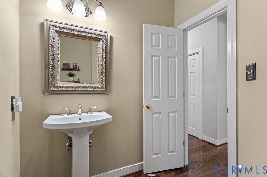 1952 Huguenot Hundred Dr