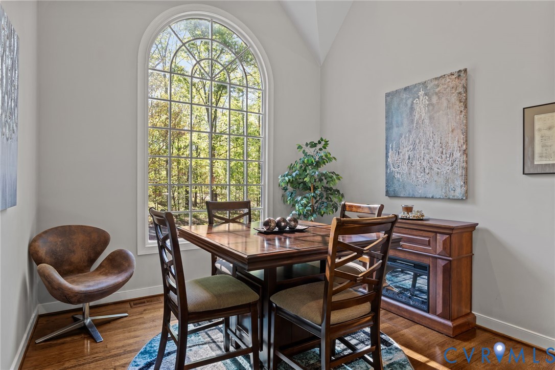 1952 Huguenot Hundred Dr